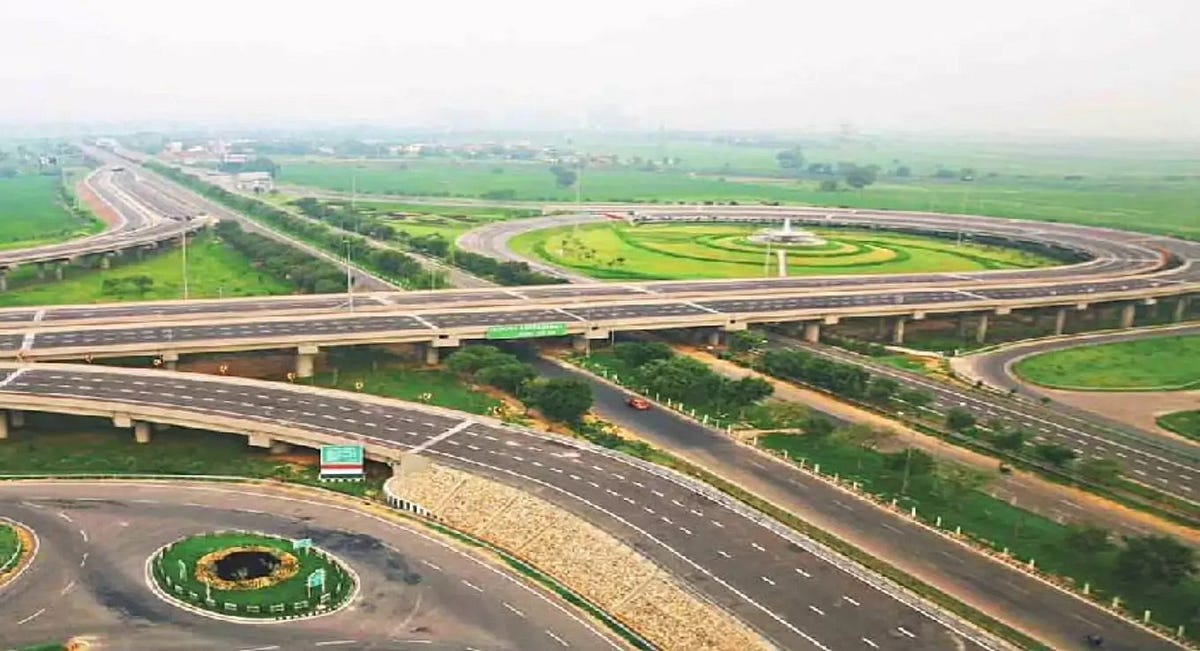 WHY CHOOSE YAMUNA EXPRESSWAY FOR YOUR REAL ESTATE INVESTMENTS | by Realty Assistant | Jan, 2024 | Medium