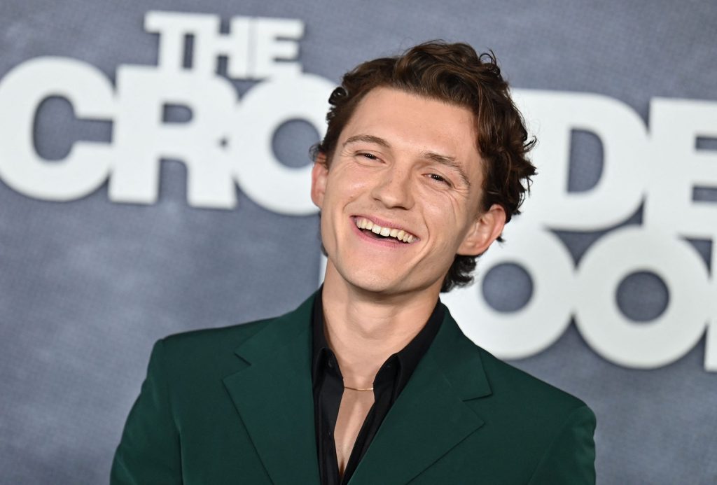 Tom Holland to make theatre comeback with new version of ‘Romeo & Juliet’ - Asiantimes