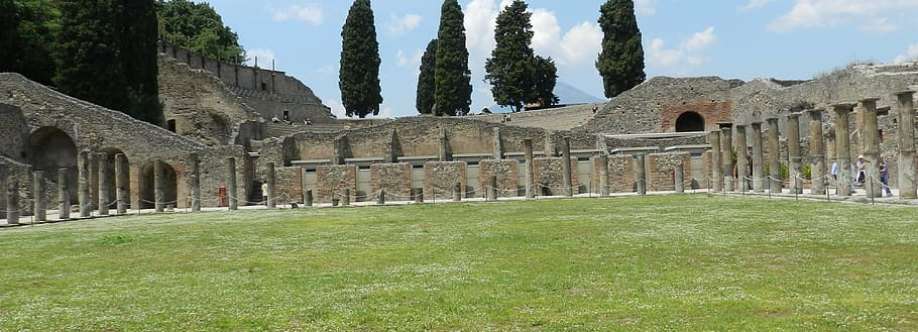 Pompeii Tours Cover Image