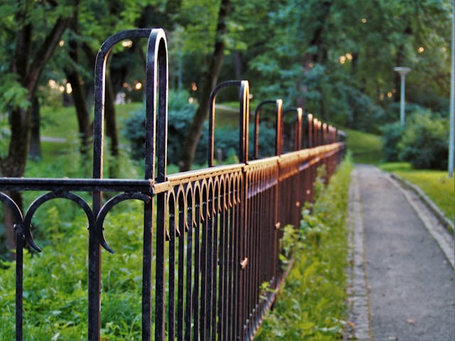 Professional Fence Services - Apex NC Fence Company