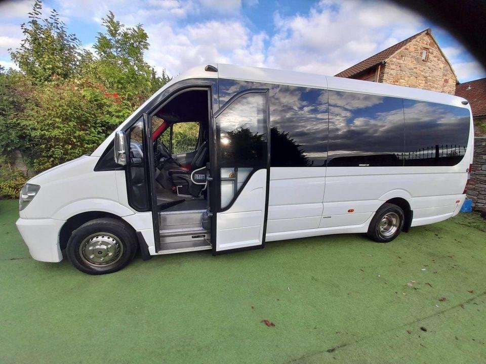 Minibus Hire Cardiff Airport: Your Ultimate Guide - TechTablePro