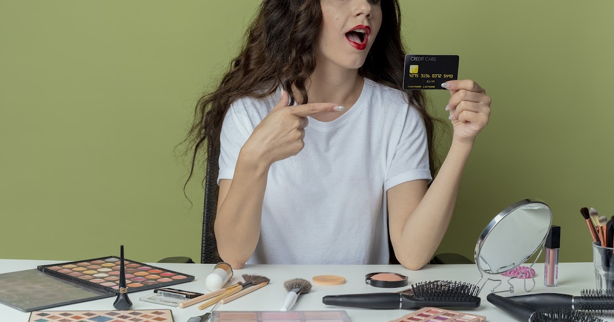 The Lash Brush: Eyelash Brush Mascara Wands and Online Eye Makeup Brushes