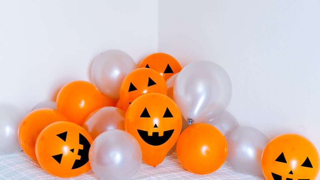 Halloween Balloon Décor Ideas in NYC - Spooky Fun!