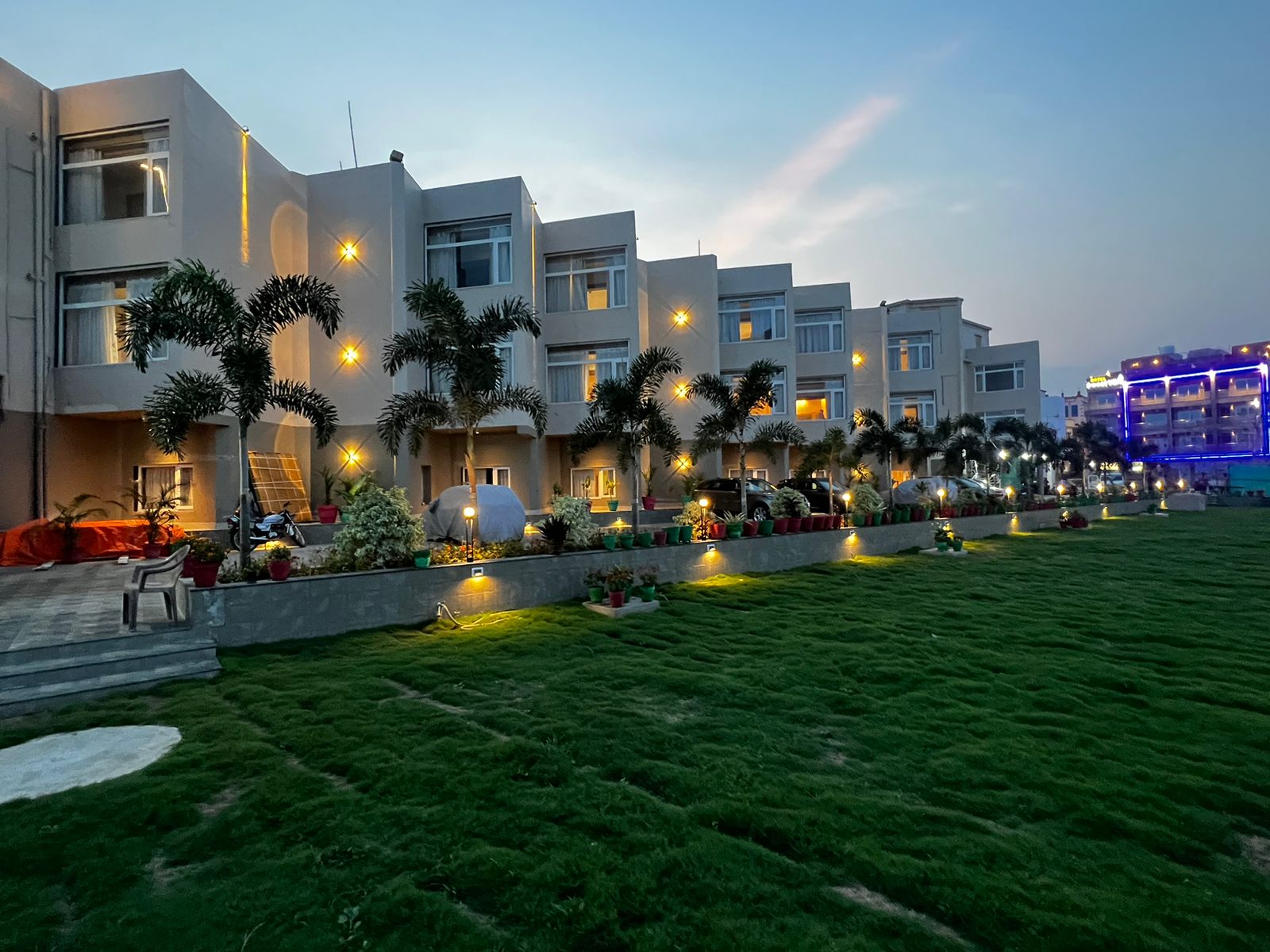 Hotels in Puri near Swargadwar Sea Beach with Rates