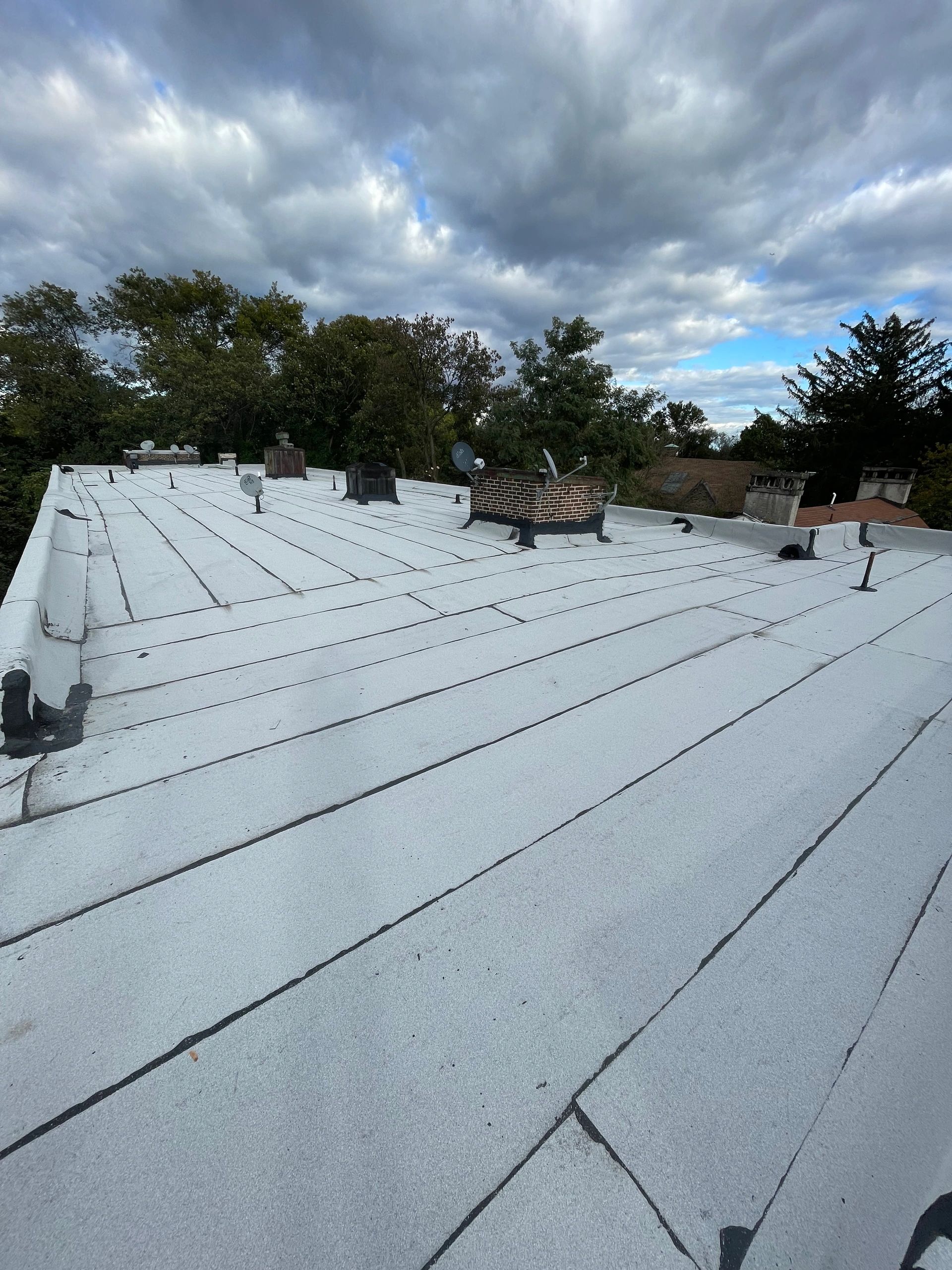 Roofing contractors in Philadelphia area- Up On The Roofs